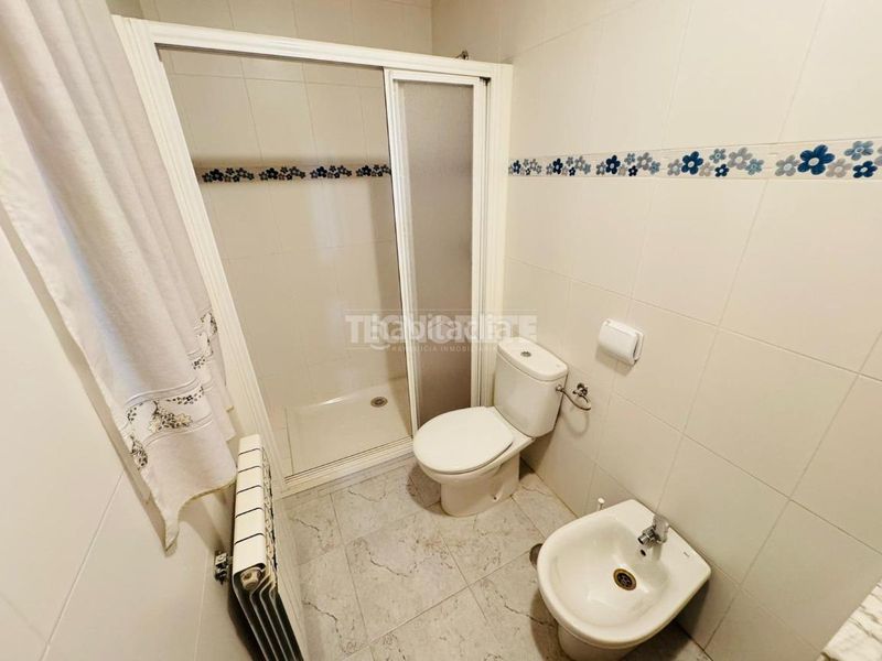 Foto aec1e640-349e-4656-a77a-e6b6e0a20b35. Casa aparellada amb calefacció aparcament a Yébenes (Los)