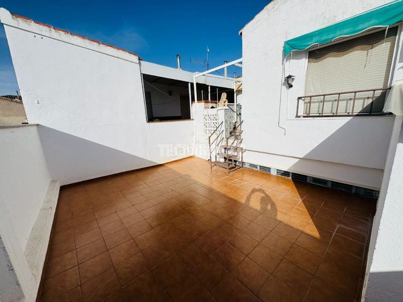 Foto b3993b6f-4422-4839-94cd-230bb8b17a72. Casa aparellada amb calefacció aparcament a Yébenes (Los)