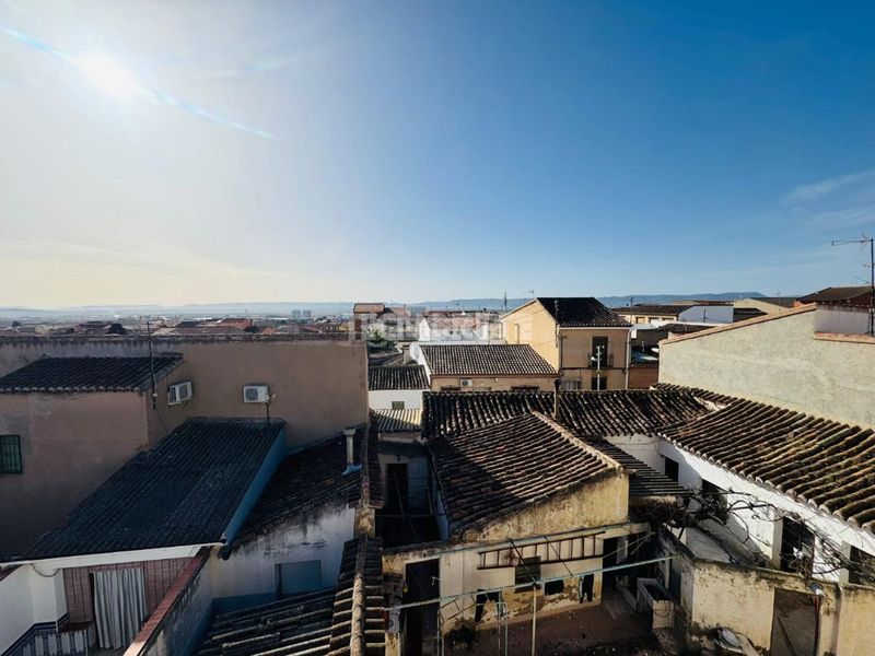 Foto dd67a743-d34a-48b8-830e-ae6ce3198d85. Casa aparellada amb calefacció aparcament a Yébenes (Los)