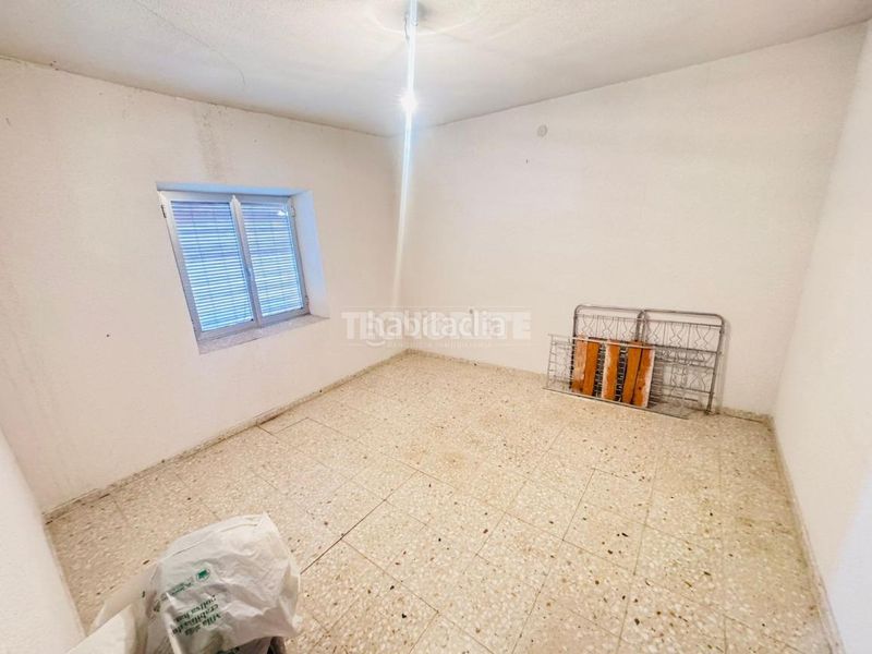 Foto b64b16b6-2000-4d2a-90c5-f90e4a189288. Casa aparellada amb calefacció aparcament a Gálvez