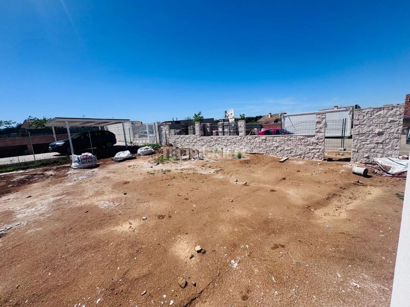 Foto 72ccb7aa-43b5-49b7-bd12-3fdbc6d2f6eb. Casa amb calefacció aparcament a Layos