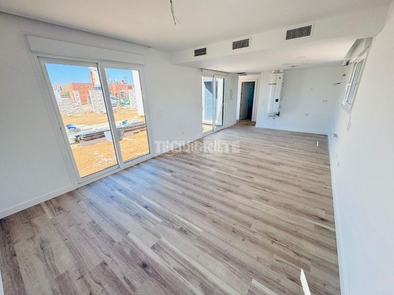 Foto e70eb0bd-5bc3-4ae5-a2de-f6aed81b4e9e. Casa amb calefacció aparcament a Layos