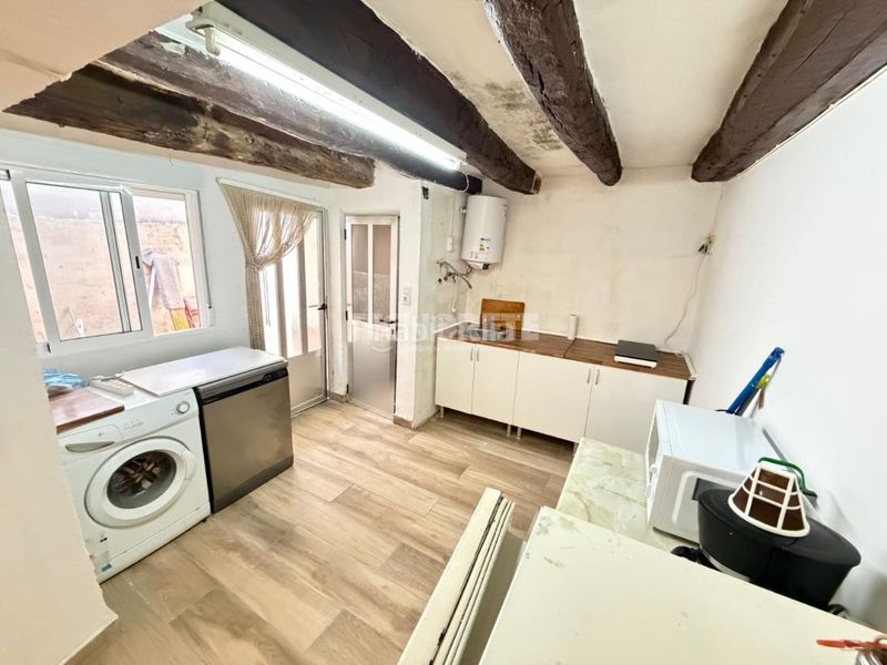 Foto e2c1b9d8-2f3c-4bd0-a8c9-0c0c6beff941. Doppelhaus mit heizung in Navalucillos (Los)