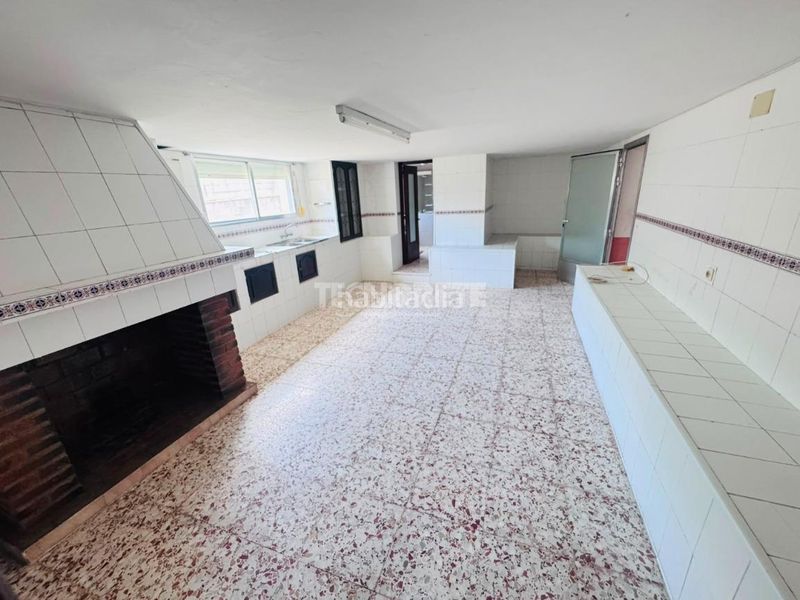 Foto badce12e-b359-42e9-a26c-ac47273784aa. Casa a Cobisa