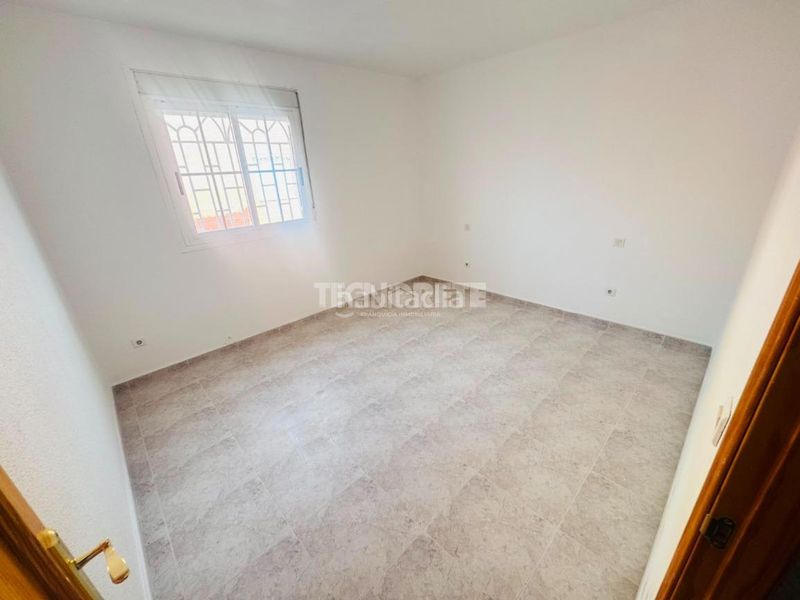 Foto be8940c7-f291-41c4-9207-b03fc29d375b. Casa aparellada a Magán