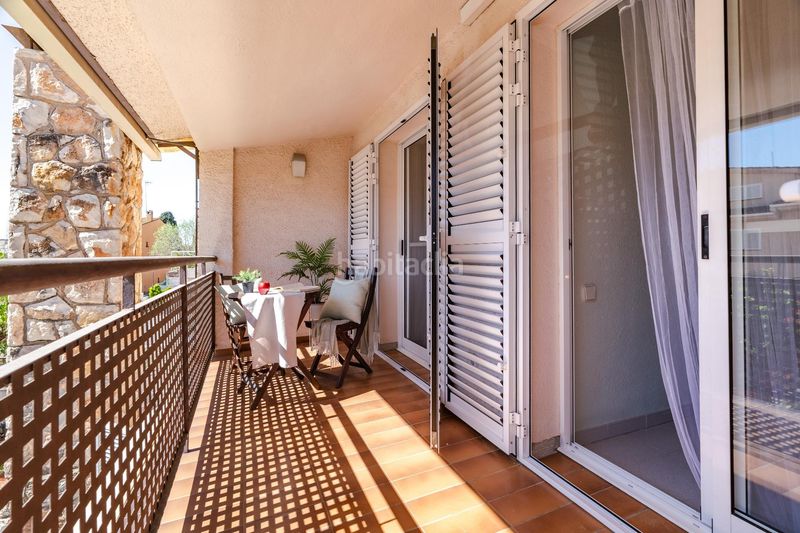 Foto d94b3dd2-27e4-49e2-88b1-9426e3f035cd. Casa adossada amb calefacció aparcament a Altafulla