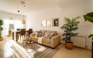 Appartement  Carrer eusebi mercade. Piso de 3 dormitorios y 2 baños con terraza y parquing, centro p
