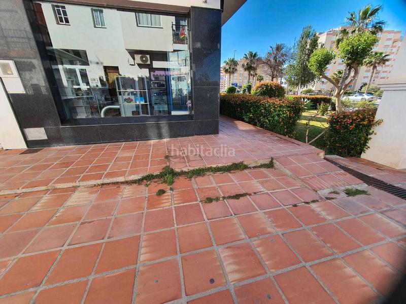 Foto fcad2e2f-7ba0-4fbc-a0c3-9b5f00b827d8. Local comercial a Urbanización Santa Rosa Torrox