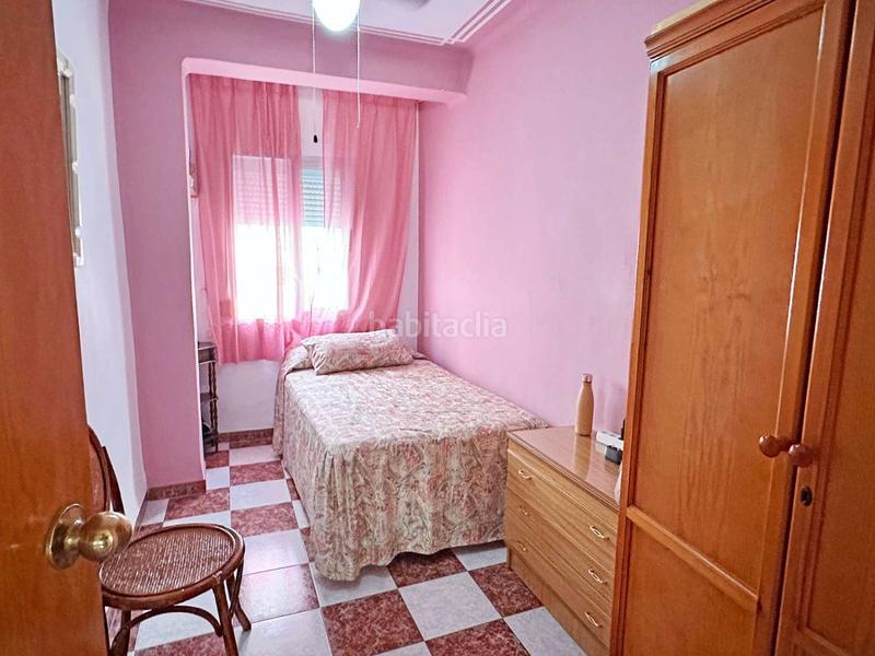 Foto 2f32f7f0-b9b2-4ab6-a20d-56af6fe1573d. Piso en Poniente-Faro Torre del Mar