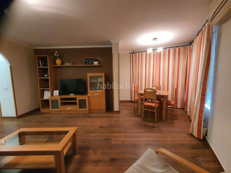 Foto f55a6a18-f397-449e-b6da-d2f6947ba233. Alquiler apartamento en n/a 85 en Centro Internacional Torrox