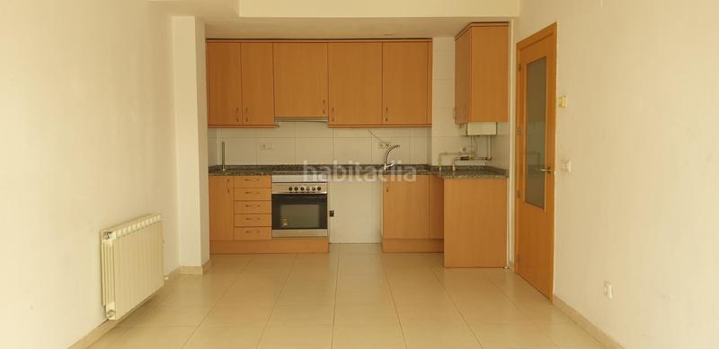 Foto 2a887551-0303-43d9-88cc-a006fa5a2271. Piso  alquilado con parking en Creu de la Mà Figueres