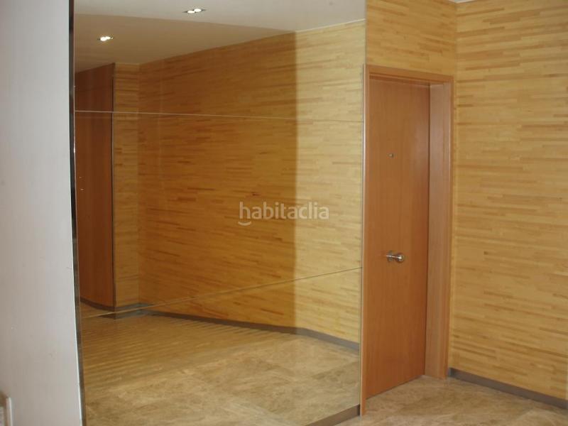 Foto 40344c6e-94a8-40bd-aefd-734f6c6a88d4. Piso  alquilado con parking en Creu de la Mà Figueres