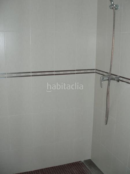 Foto 4fedbb35-8e49-456a-9c81-cce4ecfc8d08. Piso  alquilado con parking en Creu de la Mà Figueres