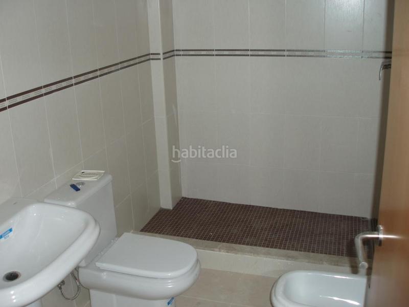 Foto f2f16fa4-9af7-4ec4-8c11-f13dd637d34a. Piso  alquilado con parking en Creu de la Mà Figueres