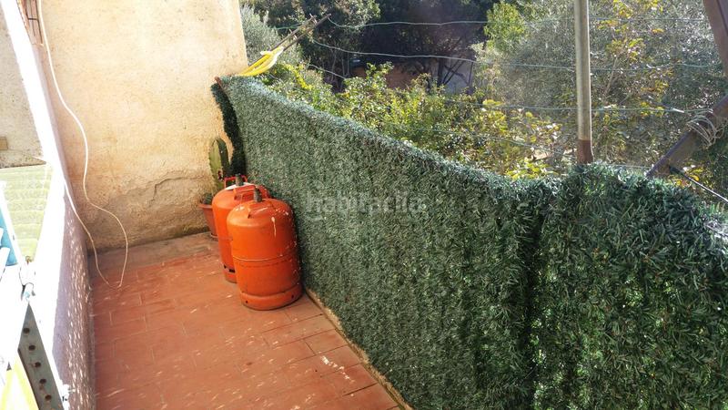 Foto 1a686dd3-c7a8-45e8-a90d-67b09e642b1d. Edificio en d'avinyonet 73 edificio con tres viviendas alquiladas en Figueres