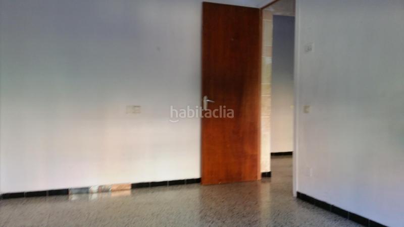 Foto 274140ba-240a-4337-8681-fbaa2862460b. Edificio en d'avinyonet 73 edificio con tres viviendas alquiladas en Figueres