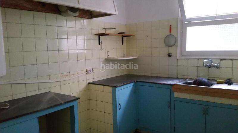 Foto d0b2ad8f-1544-4558-ace3-5fa986fa0bc9. Edificio en d'avinyonet 73 edificio con tres viviendas alquiladas en Figueres