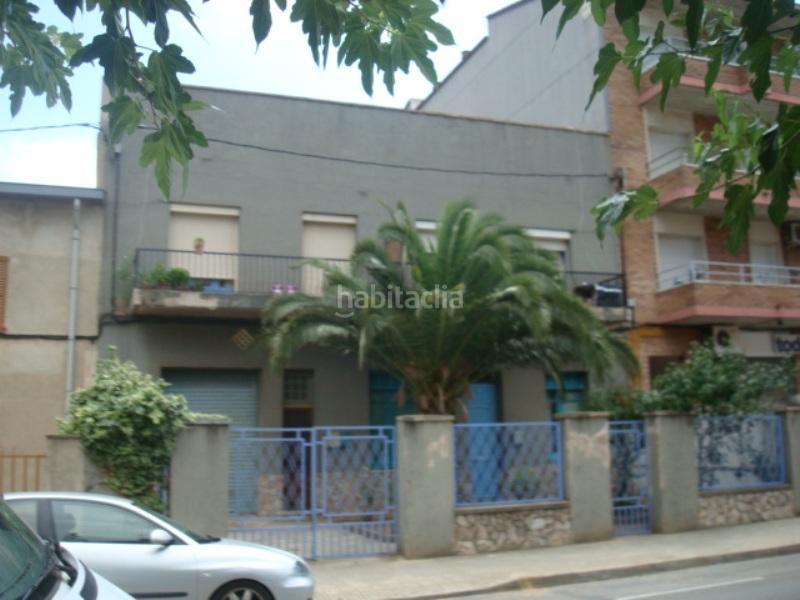 Foto f08bcc41-bb59-4147-948e-865c650ba901. Edificio en d'avinyonet 73 edificio con tres viviendas alquiladas en Figueres