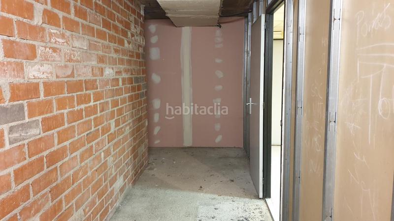 Foto 52985857-762d-4093-9a45-8f928aca471e. Alquiler local comercial en nou 56 muy céntrico en Figueres