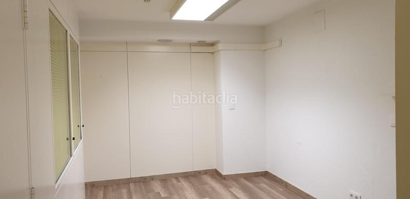 Foto 3588ffbc-e8b1-4807-b683-d1fb0c14eb2c. Location local commercial dans nou 56 dans Centre Figueres