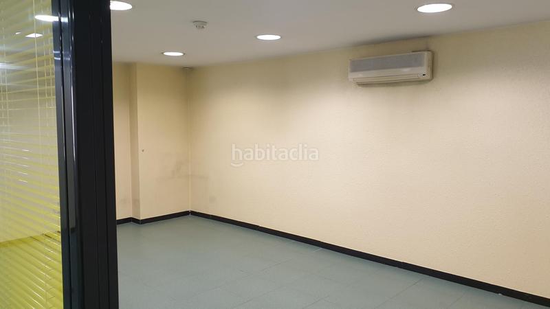 Foto 75c53279-f86b-4848-92df-a31639723297. Location local commercial dans nou 56 dans Centre Figueres