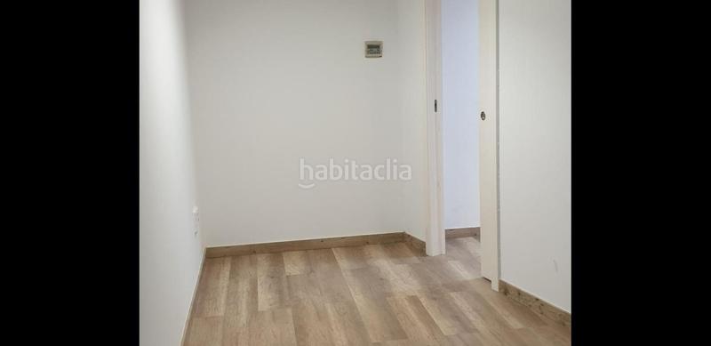 Foto 917ddc0a-2083-4f7e-8eb3-1cd1ee677b49. Location local commercial dans nou 56 dans Centre Figueres