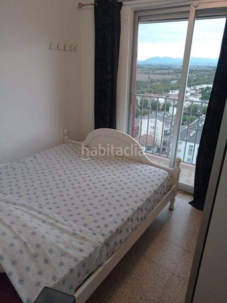 Foto 3a114e42-202d-4ad2-a071-279ef022d793. Apartamento en muga-delta 9 apartamento renovado en 1a línea en Empuriabrava