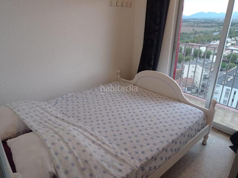 Foto d1a6c30e-6a85-4e17-80a3-ddd5d3fb3923. Apartamento en muga-delta 9 apartamento renovado en 1a línea en Empuriabrava