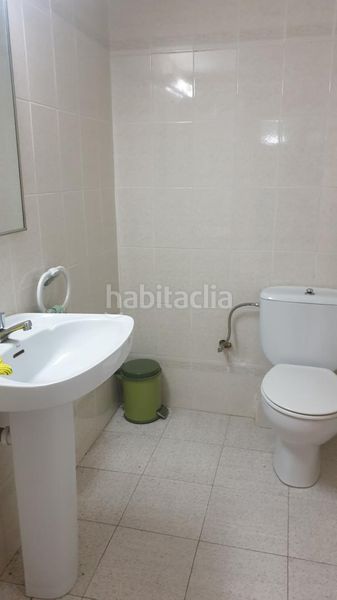 Foto a6de34a5-f90f-48b8-a80e-23b59ae45eb8. Local comercial en de pere iii 7 local comercial con amplio almacén en Figueres