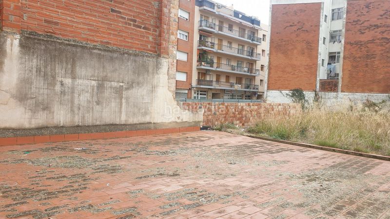 Foto b3c4c94e-c98b-4e28-b024-7a0d05d03565. Local comercial en de pere iii 7 local comercial con amplio almacén en Figueres