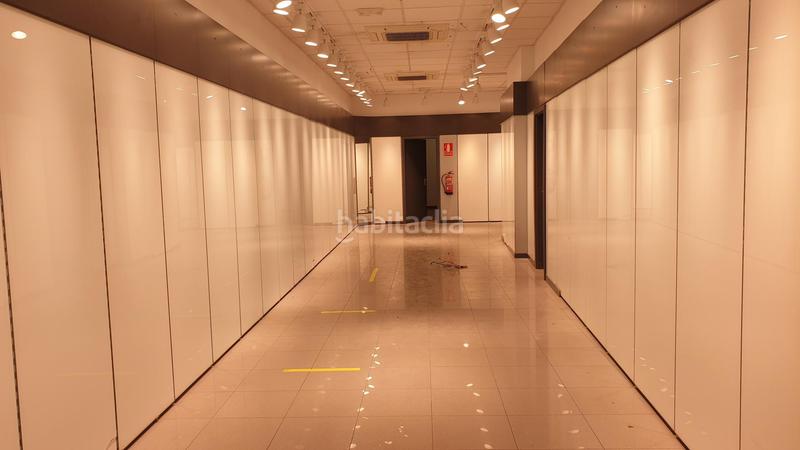 Foto 0642251d-ed55-490a-8542-c053e1f1e71b. Alquiler local comercial en joan maragall 15 local en el centro comercial de la ciudad en Figueres