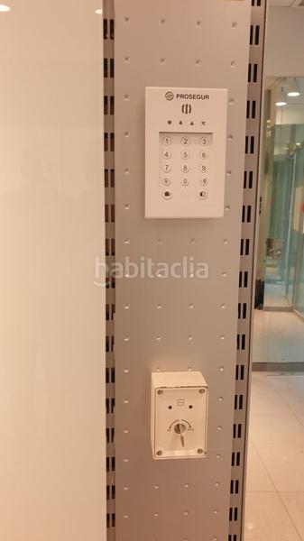 Foto 497b3844-e2fd-4101-977c-6e85297ae6c8. Alquiler local comercial en joan maragall 15 local en el centro comercial de la ciudad en Figueres