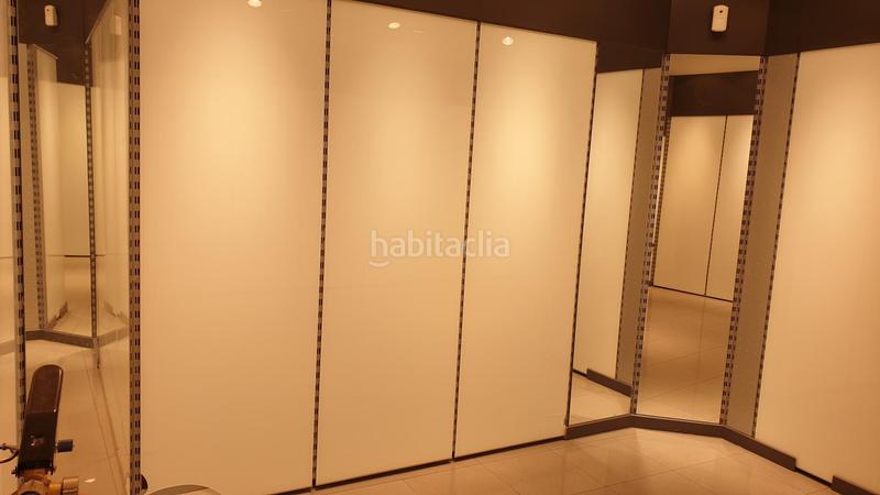 Foto a582d0ed-b98e-4b40-a985-927c5640bf4d. Alquiler local comercial en joan maragall 15 local en el centro comercial de la ciudad en Figueres