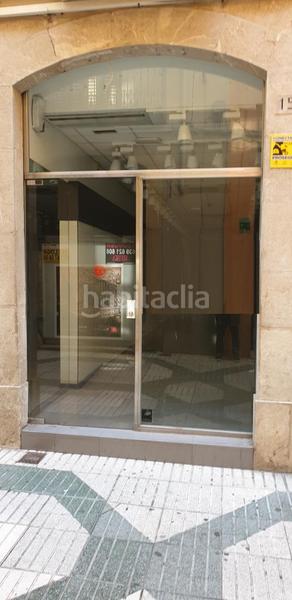 Foto c48fe9c1-7b3d-4a4a-9dd2-b312609b99d9. Alquiler local comercial en joan maragall 15 local en el centro comercial de la ciudad en Figueres