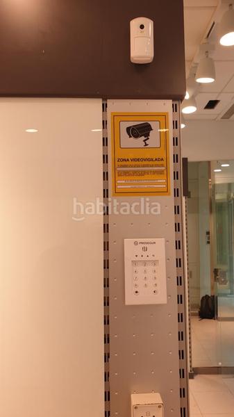 Foto 02281d59-4ae9-438d-8840-65cfbc120702. Lloguer local comercial a joan maragall 15 a Centre Figueres