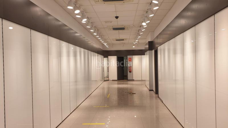 Foto 155fed09-3255-497b-b60f-6ad2525411c3. Lloguer local comercial a joan maragall 15 a Centre Figueres