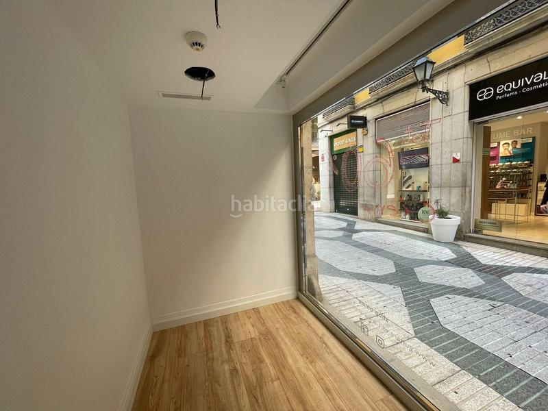 Foto 0de8efc3-8170-4314-860b-7bf37773db9a. Lloguer local comercial a joan maragall 18 a Centre Figueres