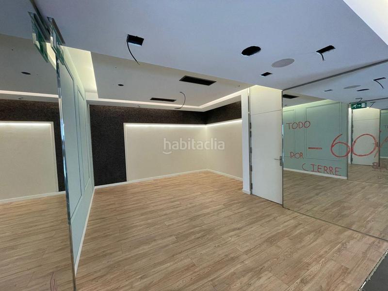 Foto 2b695f20-7bc8-402a-a977-4b0eee34071a. Lloguer local comercial a joan maragall 18 a Centre Figueres