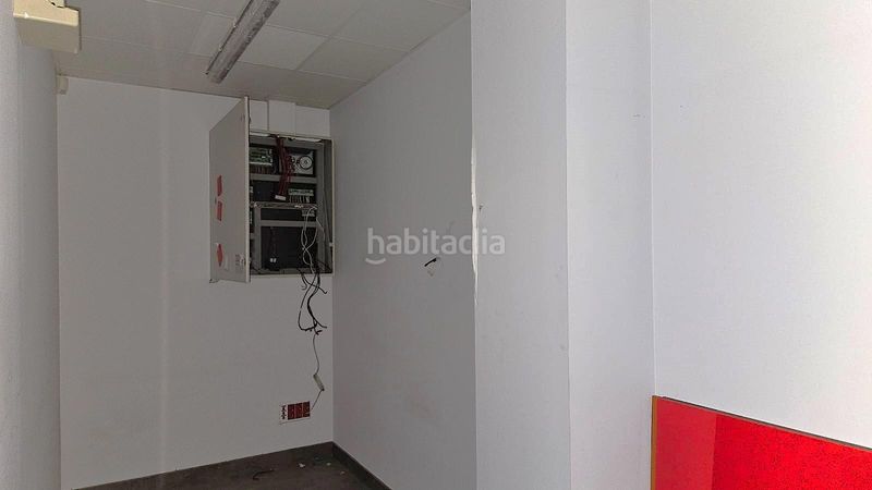 Foto c1150294-e43f-4e46-b90b-db9044b0d709. Rent business premise in doctor ferran 9 in Centre Roses
