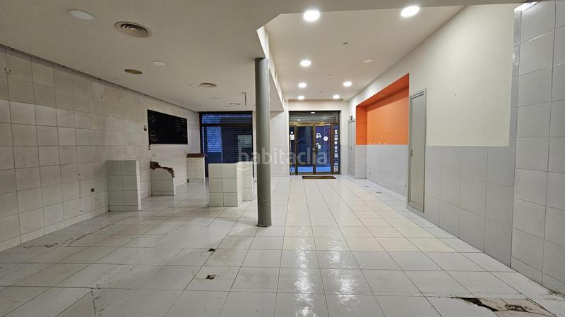 Foto 38b442b4-15c9-4e38-b357-363d81c681ab. Lloguer local comercial a dels tints 3 a Centre Figueres