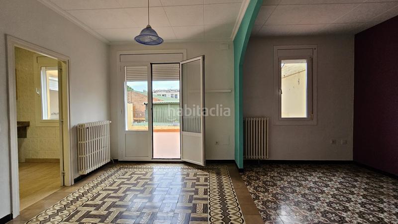 Foto ef8fa988-dce5-40fd-ad7a-ff31bec21e07. Casa adossada amb calefacció a Centre Figueres