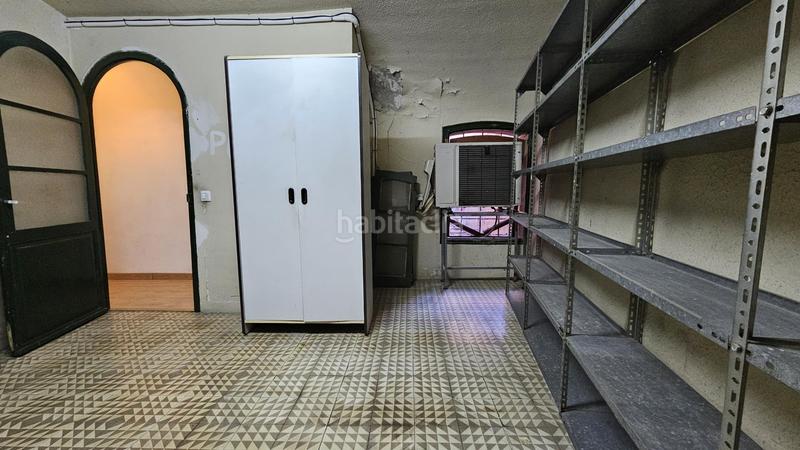 Foto 2324b2be-edc1-4c9f-b2fc-9888444112a1. Alquiler local comercial centrico disponible 01.09.19 en Figueres