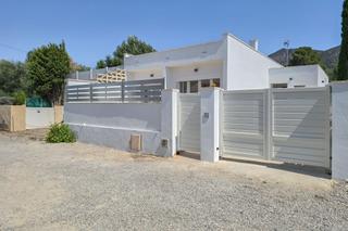 Maison  Riera-la almadrava. Casa totalmente reformada en una sola planta en mas busca  roses