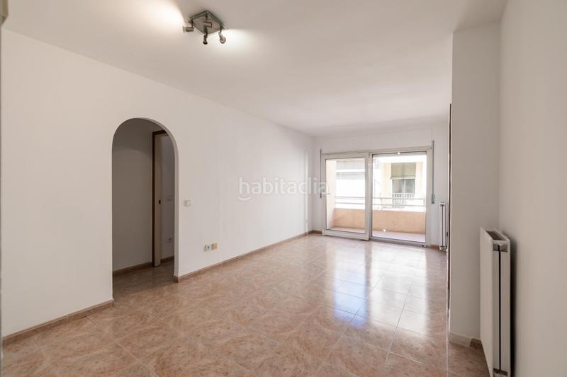 Foto 0b00a310-4f7a-4fa1-b810-6ee25ce722bb. Etagenwohnung mit heizung in Centre Figueres