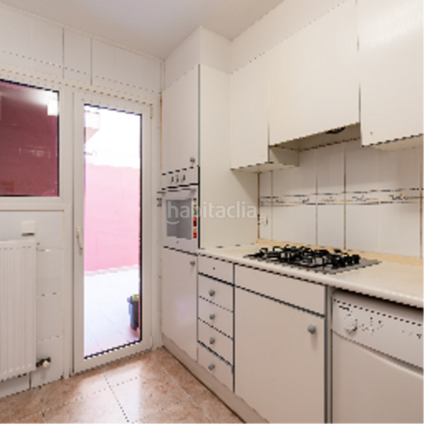 Foto 58ba09d4-49de-4c62-ae35-b18b7f771f92. Etagenwohnung mit heizung in Centre Figueres