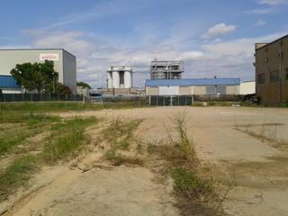 Fabrikhalle in Creus