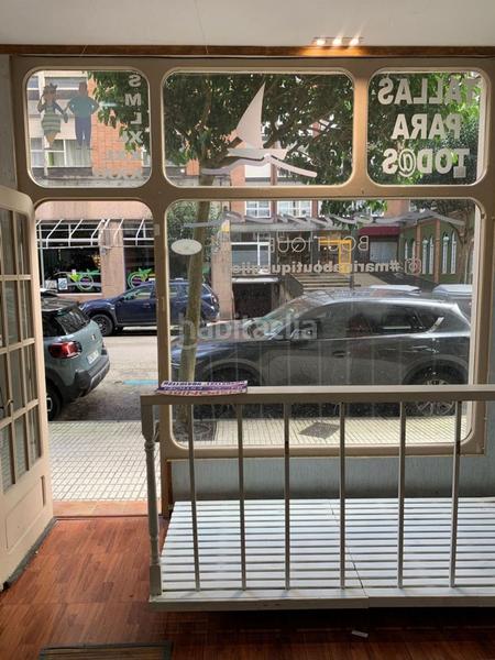 Foto 95dc18db-ee3d-49fa-b59c-15f407aef512. Alquiler local comercial en La Arena Gijón