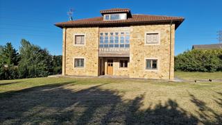 Casa in Cabueñes