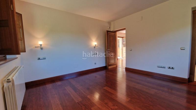Foto c12441b8-352e-4f67-a1f2-158034ad7f39. Casa en Cabueñes Gijón