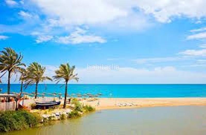 Foto cbe66061-d6f1-40af-9c25-fd1569fa00cc. Piso en Ayuntamiento Torremolinos